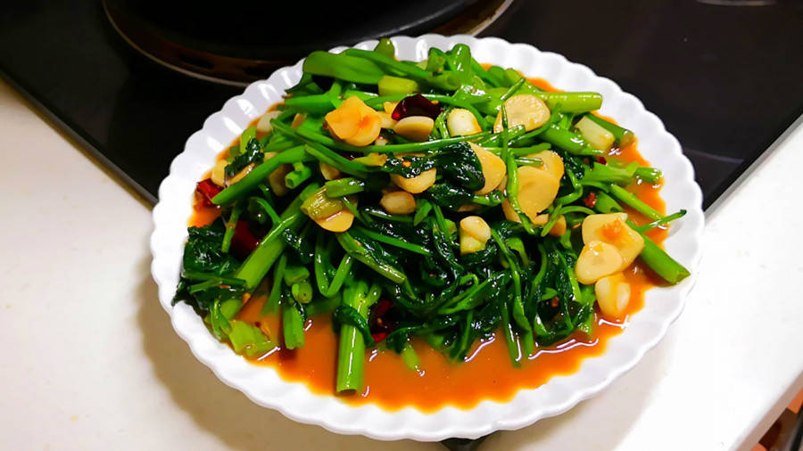 Bất ngờ loại rau giàu canxi hơn sữa, chợ nào cũng có - Hình 4 Bat ngo loai rau giau canxi hon sua, cho nao cung co-Hinh-4