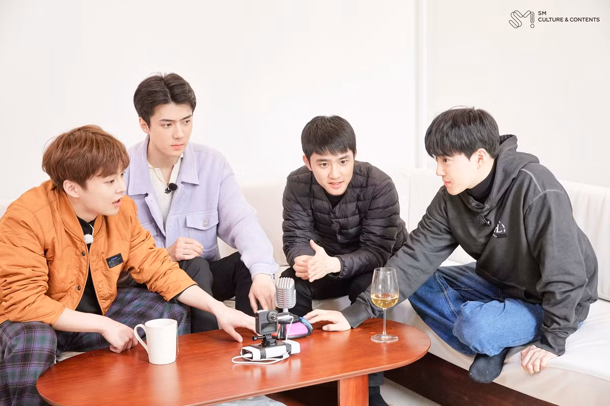 Dang sau hinh anh cuoc song that cua BlackPink, BTS-Hinh-5