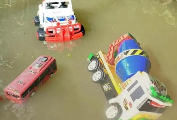 Gap 5 thu nay tren duong dung nhat, keo phien to-Hinh-3