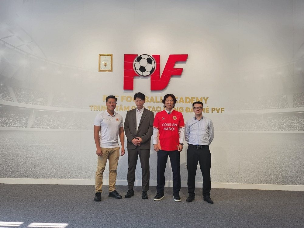 HLV Gong Oh Kyun chuan bi dan dat CLB CAHN