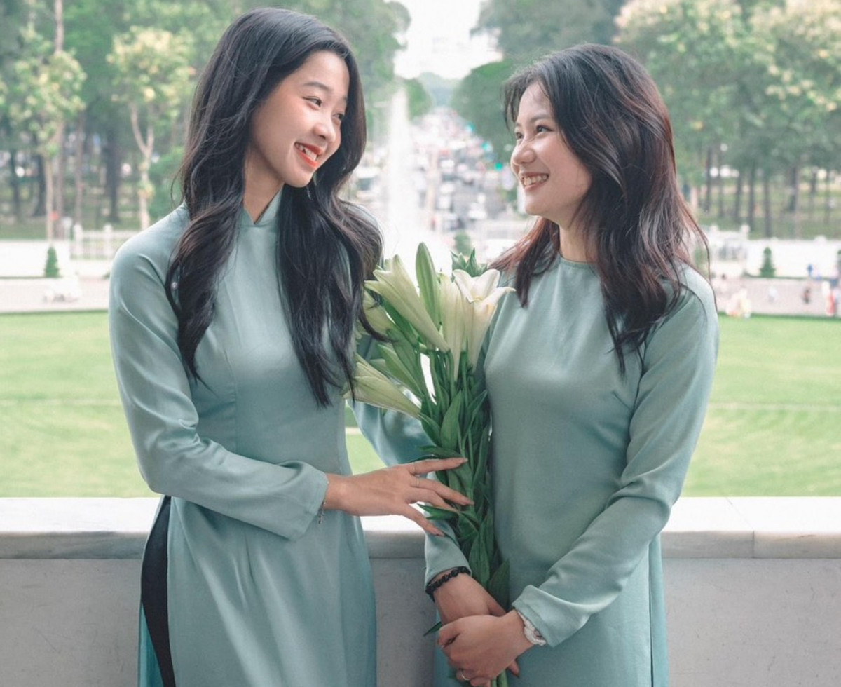 Cho thuê áo dài Tết, chủ tiệm thu lãi lớn, tiếp khách xuyên trưa - Hình 4 Cho thue ao dai Tet, chu tiem thu lai lon, tiep khach xuyen trua-Hinh-4