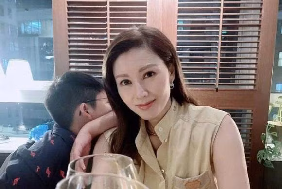 Quan Chi Lam gio chi duoc coi la ngoi sao cua cac ba di-Hinh-36