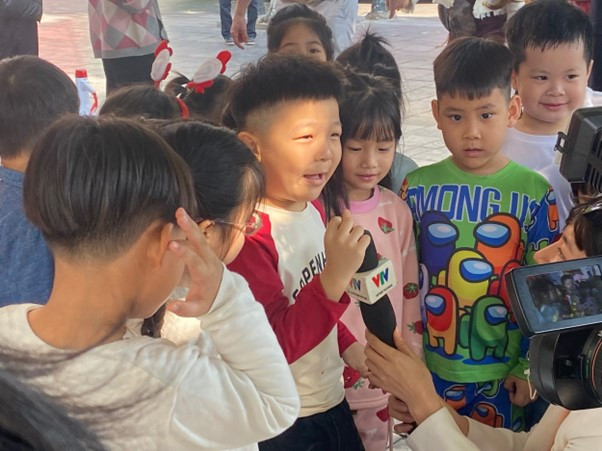 Thap nuoc Hang Dau dong nghit nguoi tham quan-Hinh-8