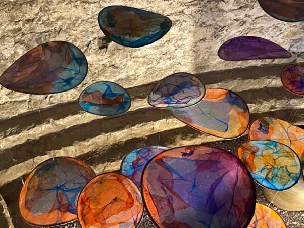 Thap nuoc Hang Dau dong nghit nguoi tham quan-Hinh-3