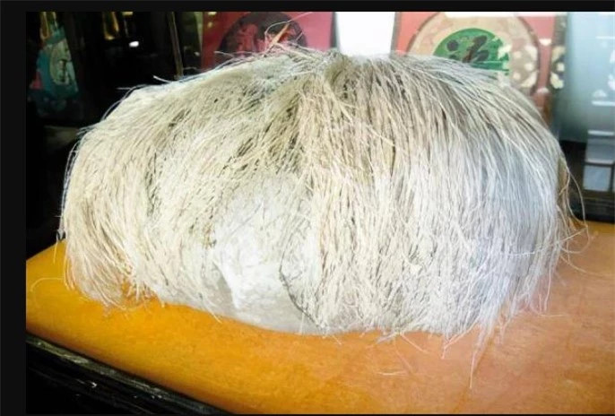 Ong lao nhat duoc hon da phu day long trang, ca lang bi phong toa-Hinh-3