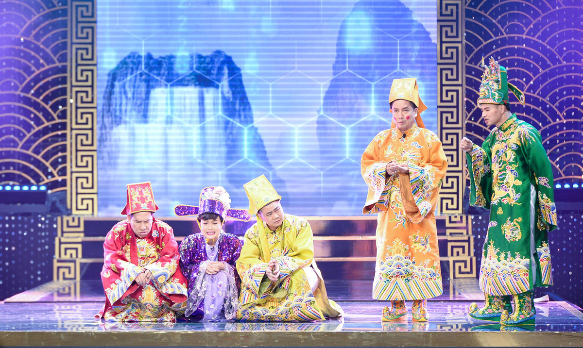 Hau truong thiet ke gan 100 bo trang phuc cho Tao Quan 2023-Hinh-6