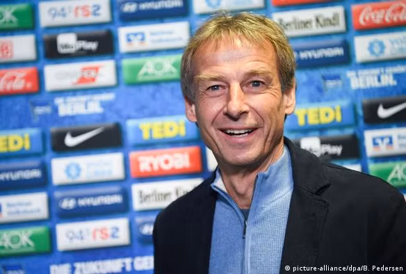 Huyen thoai Jurgen Klinsmann lam thay Son Heung-min o tuyen Han Quoc