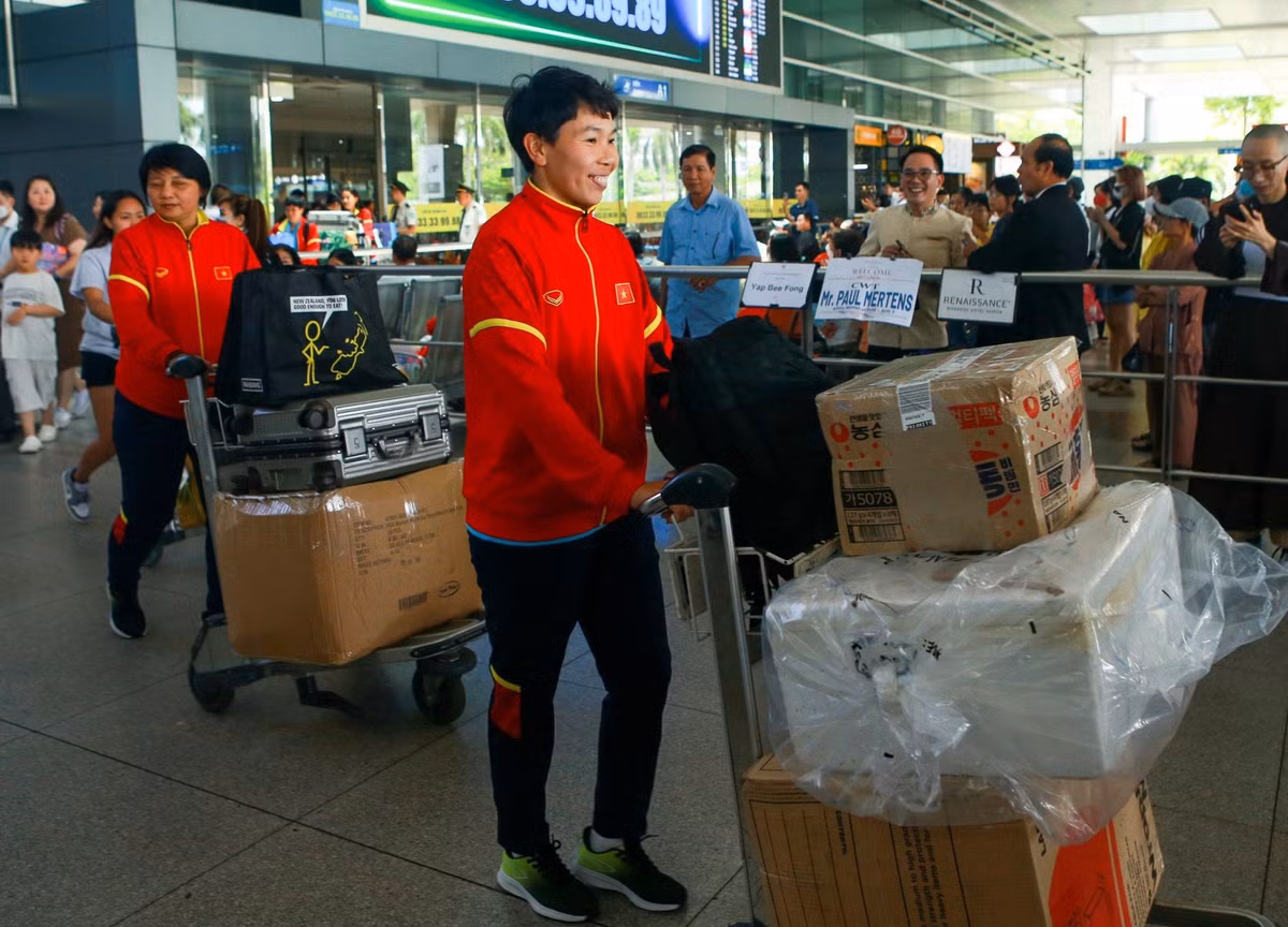 Bong da nu Viet Nam huong toi ASIAD 19