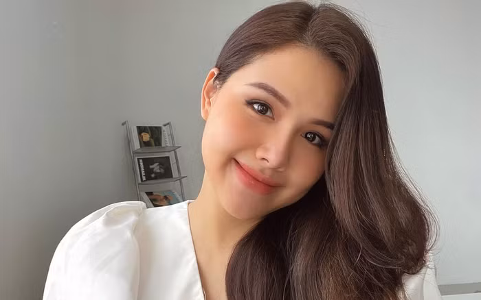 Phanh Lee tat bat voi cong viec sau thoi gian o nha cham con