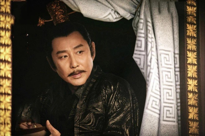 Phóng to bức chân dung Càn Long, cư dân mạng: Giống tài tử này! - Hình 2 Phong to buc chan dung Can Long, cu dan mang: Giong tai tu nay!-Hinh-2