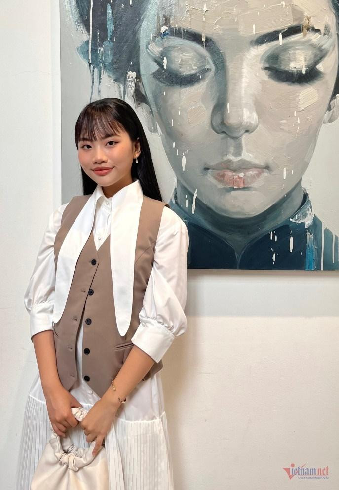 Phuong My Chi tuoi 20: Ra o rieng, mo cong ty lam Chu tich-Hinh-3