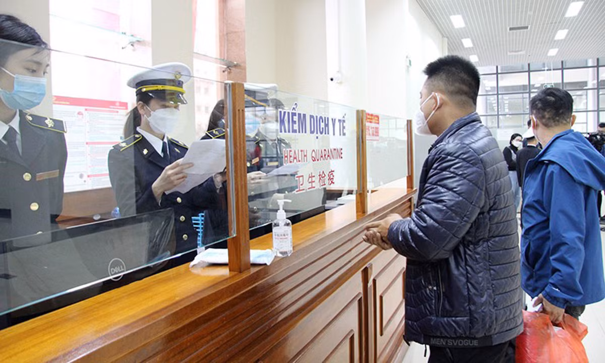 Người Việt Nam muốn sang Trung Quốc cần cập nhật chính sách visa Nguoi Viet Nam muon sang Trung Quoc can cap nhat chinh sach visa