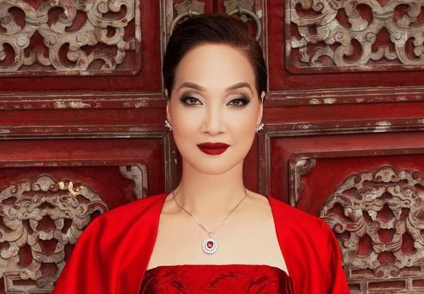 NSND Le Khanh thoi tre dep tua nu than, tuoi 60 bi don tham my-Hinh-6