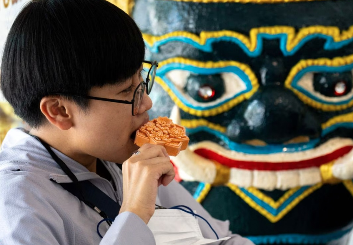 Mon kem lay cam hung tu ngoi chua Thai khien du khach tram tro-Hinh-4