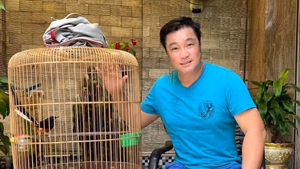 An so tinh duyen cua Ly Hung: Tuoi U60 ro ri tin 