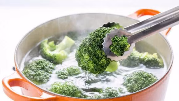 Nuoc luoc rau co loi nhu nuoc loc? Chuyen gia dinh duong giai dap-Hinh-2