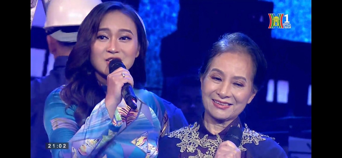 Vẻ đẹp quý phái của NSƯT Vũ Dậu - giai nhân nhạc đỏ một thời - Hình 2 Ve dep quy phai cua NSUT Vu Dau - giai nhan nhac do mot thoi-Hinh-2