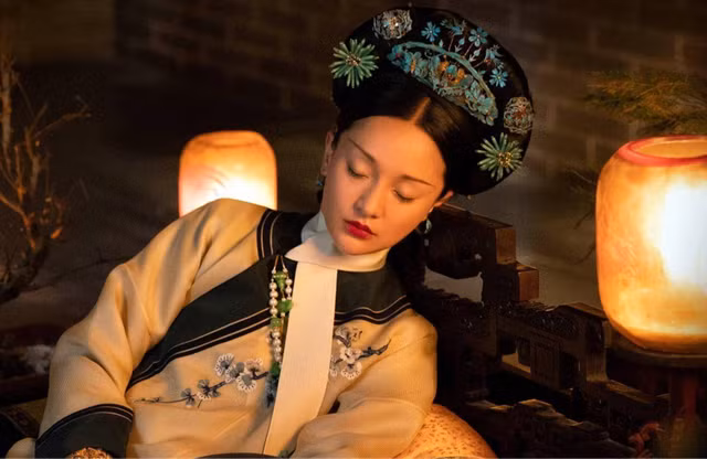 Hậu cung nhà Thanh vô số phi tần, làm sao phân biệt người Mãn, Hán? - Hình 3 Hau cung nha Thanh vo so phi tan, lam sao phan biet nguoi Man, Han?-Hinh-3