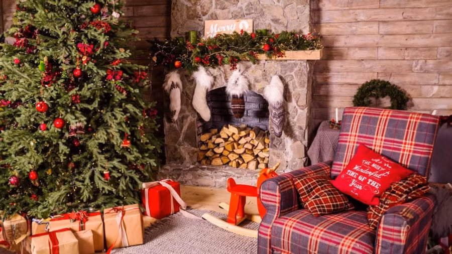 Vi sao Giang sinh duoc goi la Noel, Xmas?