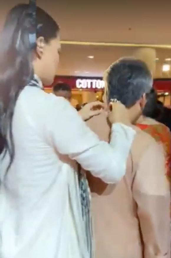 Bui Lan Huong an can chinh ao cho dao dien Nguyen Quang Dung-Hinh-2