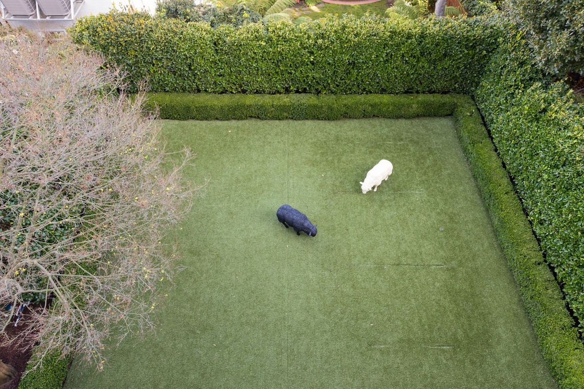 Bất động sản này được giao dịch lần gần đây nhất với giá 10,5 triệu USD vào năm 2014. Hiện mức giá của dinh thự đã đắt hơn gấp đôi sau 9 năm.