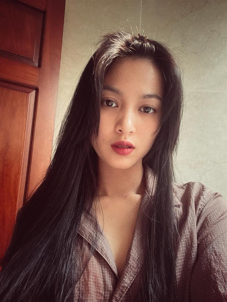 ề kế hoạch kết hôn, Nhung Kate khẳng định chưa nghĩ đến. Trước đó trong cuộc phỏng vấn hồi tháng 6, Johnny Trí Nguyễn cũng chia sẻ anh quan niệm kết hôn chỉ là thủ tục. Cặp đôi chưa cưới vì muốn duy trì sự thú vị của tình yêu.