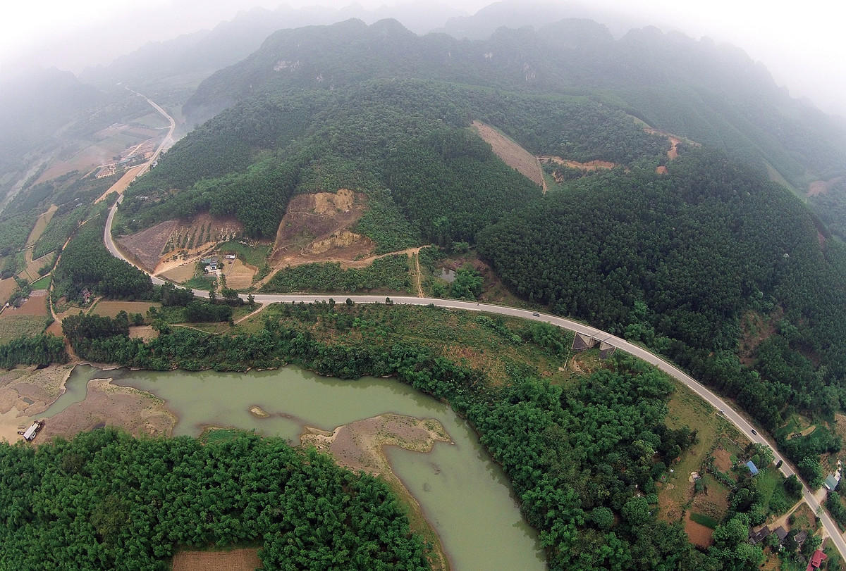 Nhung cung duong bo dep nhat Dong Nam A-Hinh-3