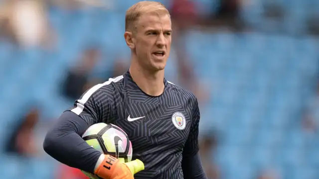 Ten Hag can manh tay voi De Gea nhu Pep tung lam voi Joe Hart-Hinh-6