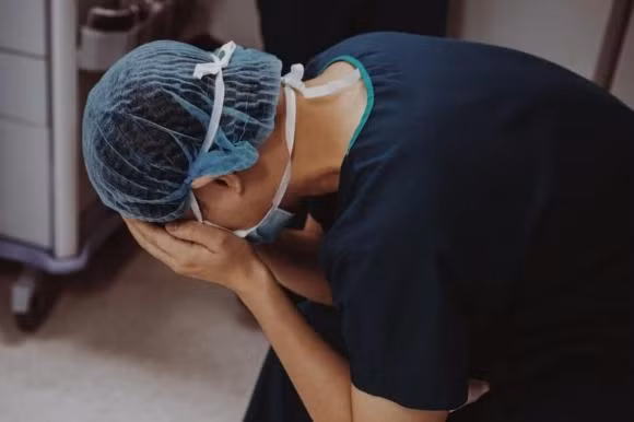 1001 kieu phan ung hai huoc cua sao nam Viet khi vo sinh con-Hinh-7