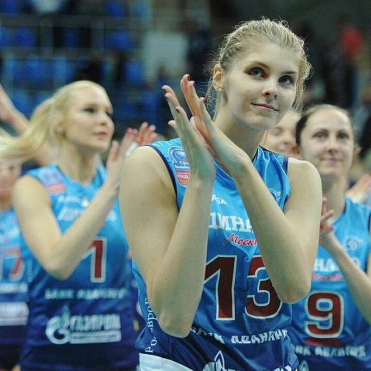 My nhan bong chuyen Nga dep nhu sieu mau, Sabina khoe con gai-Hinh-2