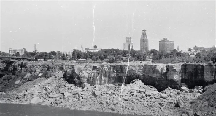 Thác nước hùng vĩ nhất thế giới ngừng chảy sau 12.000 năm ảnh 5