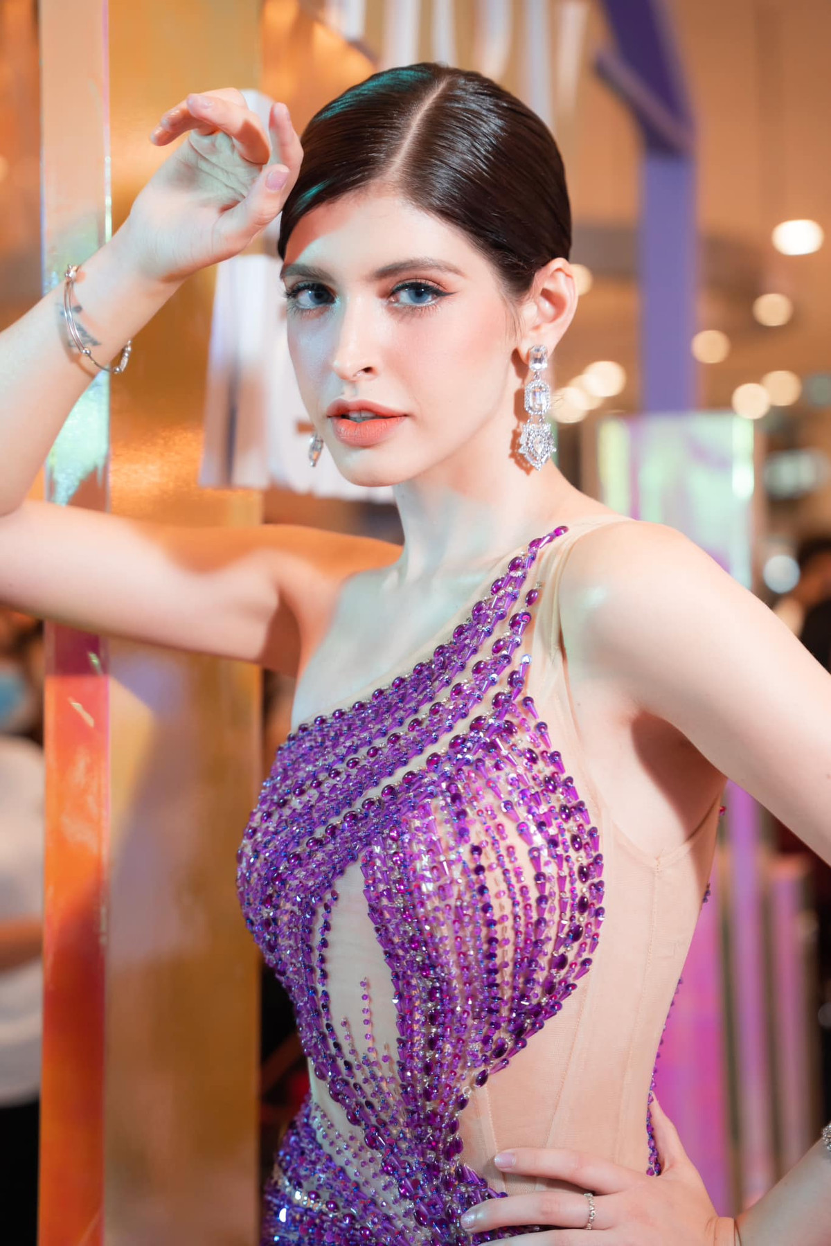 Nguoi mau Andrea Aybar noi gi ve tin don kiem tien ty nho TikTok?