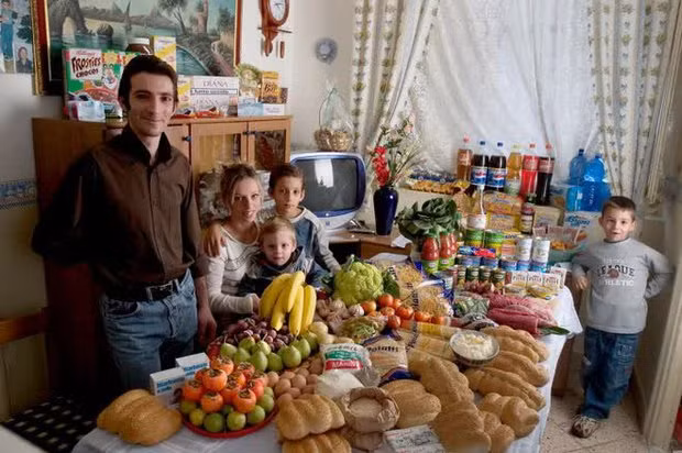 Bo anh doc dao ve bua an cua cac gia dinh khap the gioi-Hinh-3