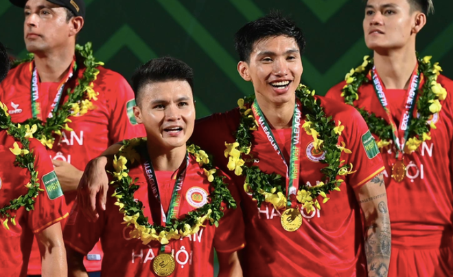 Quang Hai, Van Hau muon gianh them danh hieu cung Cong an Ha Noi