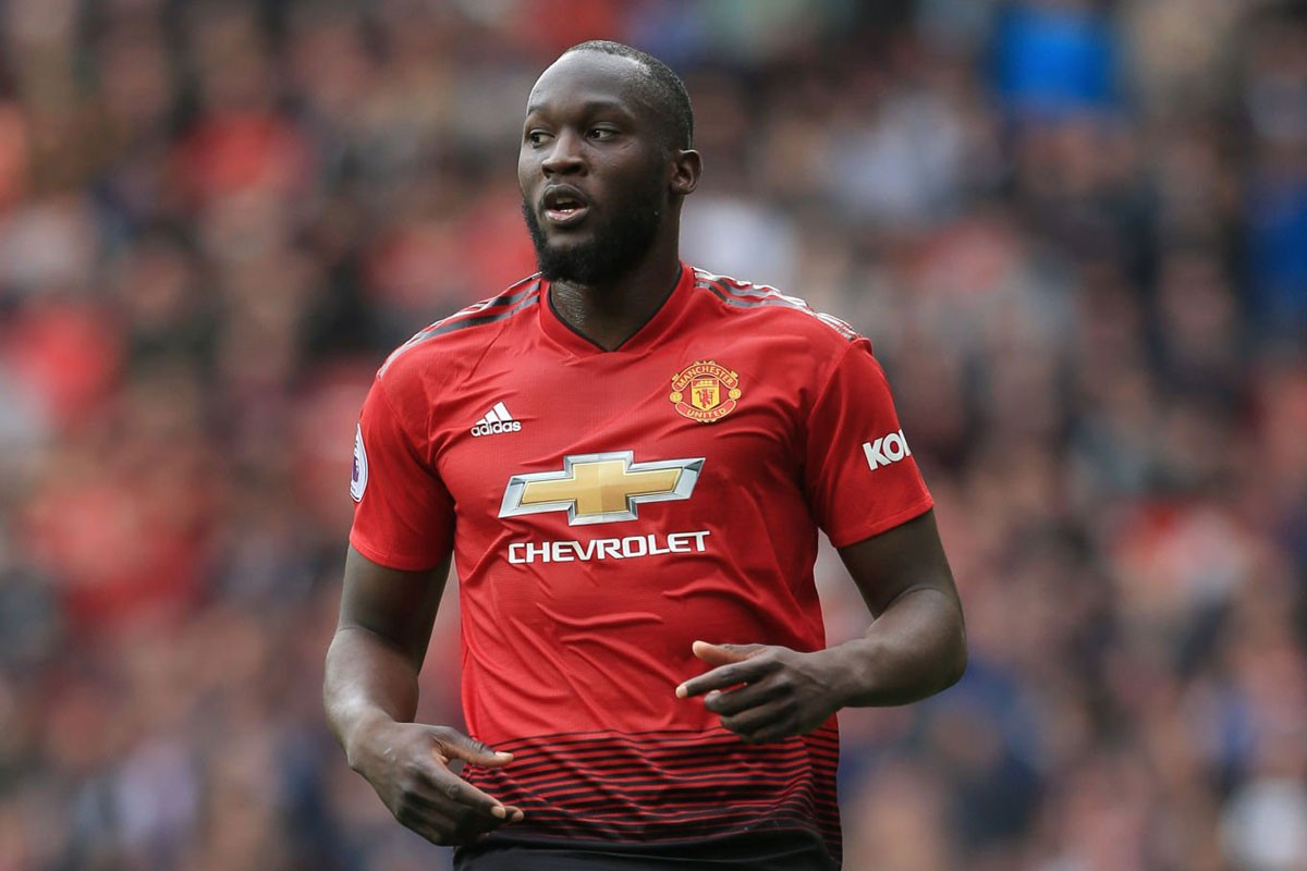 8. Romelu Lukaku (Everton sang MU năm 2017, 75 triệu bảng).
