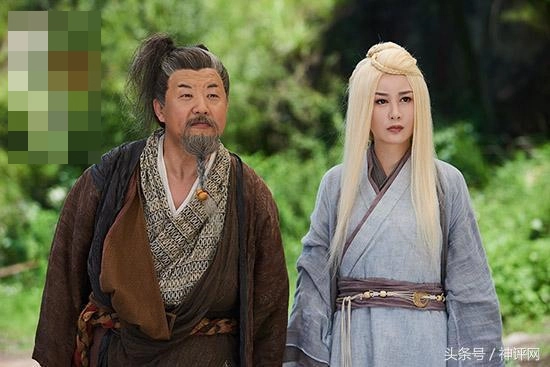 Chu Ba Thong co 4 de tu: 2 nguoi thuc luc manh hon su phu-Hinh-2