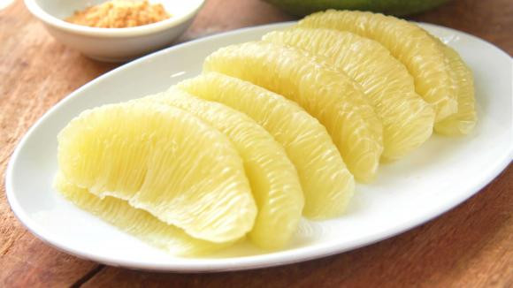 Khi an com ma lam viec nay thi khong duoc dung buoi trang mieng-Hinh-3