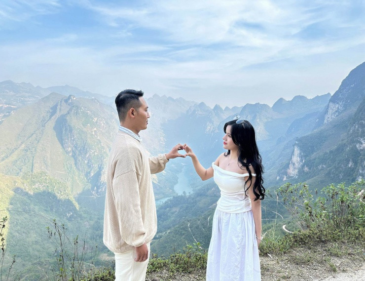 Cung nguoi yeu du ngoan canh dep noi dia dau To quoc-Hinh-4