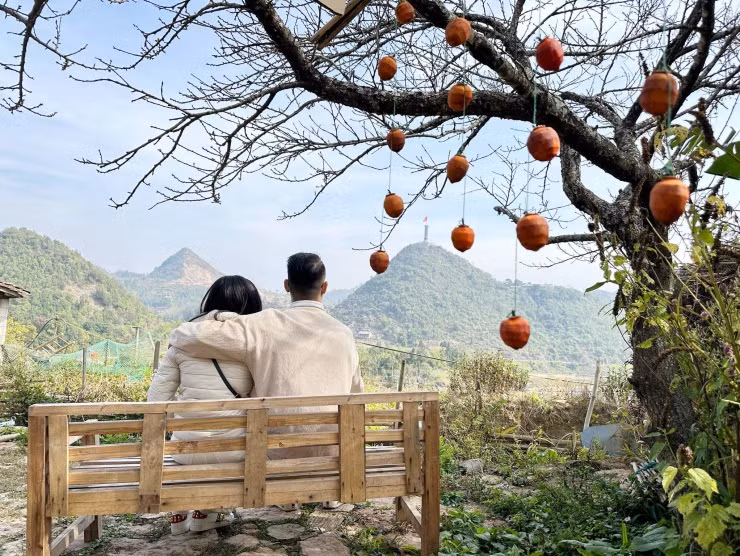 Cung nguoi yeu du ngoan canh dep noi dia dau To quoc-Hinh-3