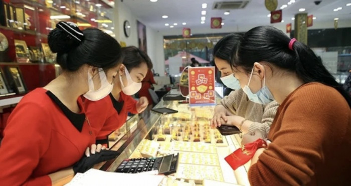 Gia vang hom nay 16/2: Chua dut da giam