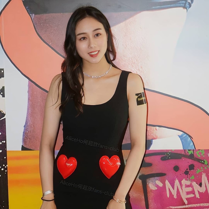 Ai nu duy nhat con doc than cua vua song bac Ha Hong San-Hinh-4