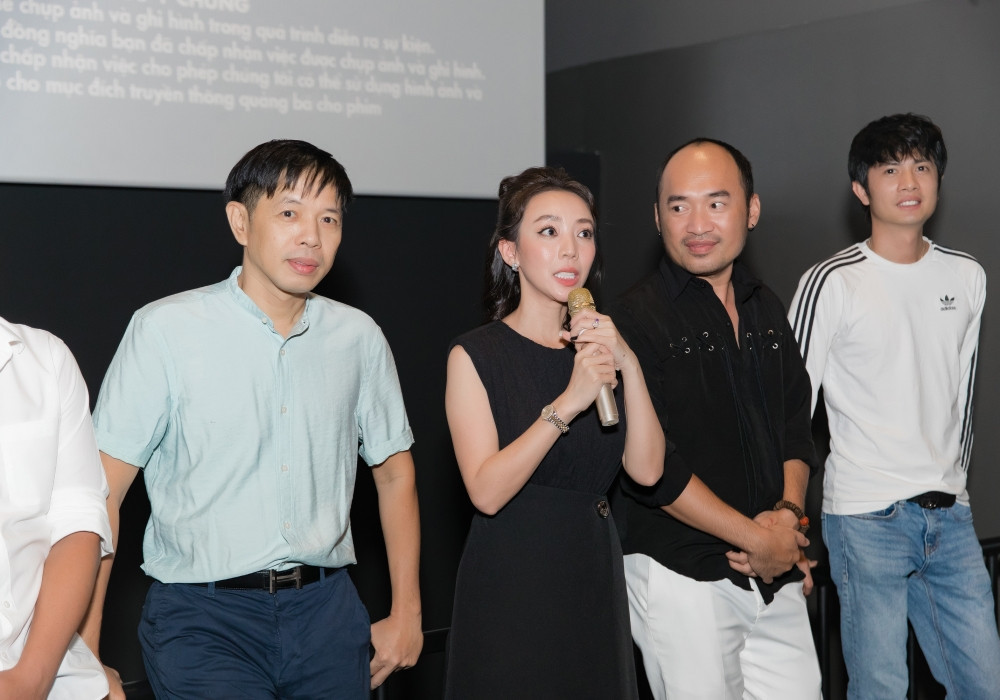 Vo tre kem 11 tuoi cua Thai Hoa hiem hoi xuat hien-Hinh-4