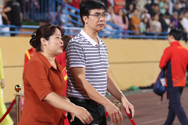 Me ruot Do My Linh: Giup con gai vuot cam do showbiz-Hinh-7