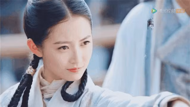 My nhan khien Kim Dung sung bai toi muc dung ten dat cho chau gai-Hinh-5