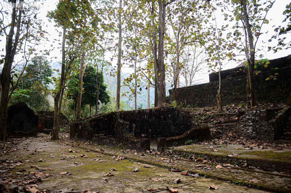 Trung tâm Căng sẽ có hệ thống nhà giam, nhà làm việc, nhà thông tin, vọng gác, nhà kho, nhà trưng bày, nhà bia…