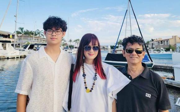 He lo tinh cach cua cac 