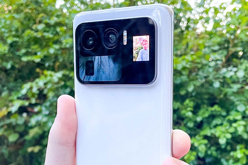 =8. Xiaomi Mi 11 Ultra (141 điểm). 