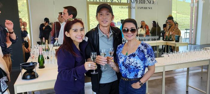 Hoai Linh hiem hoi lo dien, dien mao the nao sau thoi gian 