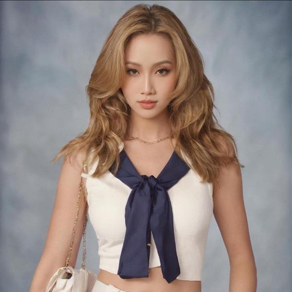 rước những bình luận này, Đỗ Nhật Hà không có bất cứ phản hồi nào, cô chỉ tập trung vào các công việc của mình. Để đảm bảo cho nhan sắc luôn xinh đẹp, Đỗ Nhật Hà luôn ý thức đến việc giữ dáng, siết cân.