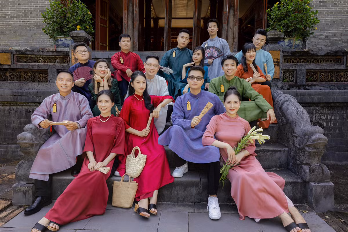 Nhom ban than 10 nam dam me du lich, dien do ton-sur-ton-Hinh-2